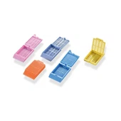 Kwalità Għolja Mediku Disposable Histology Square Hole Embedding Cassette
